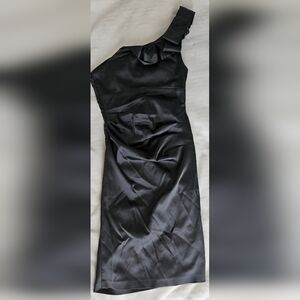 Y2k.le chateau One-Shoulder   Midi Dress. Great Quality and Condition. Size M.